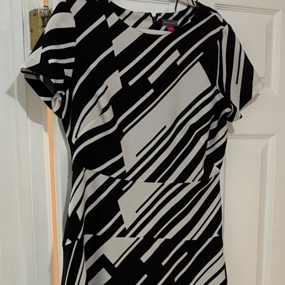 Vince Camuto Abstract Black and White Mini Dress